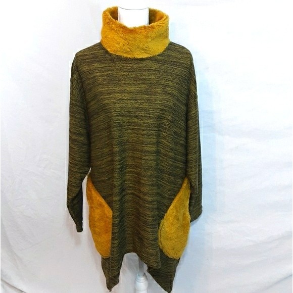 Crescent Moon Oversized Pullover Turtleneck Asymmetrical Poncho Sweater Wrap M/L - Picture 2 of 7